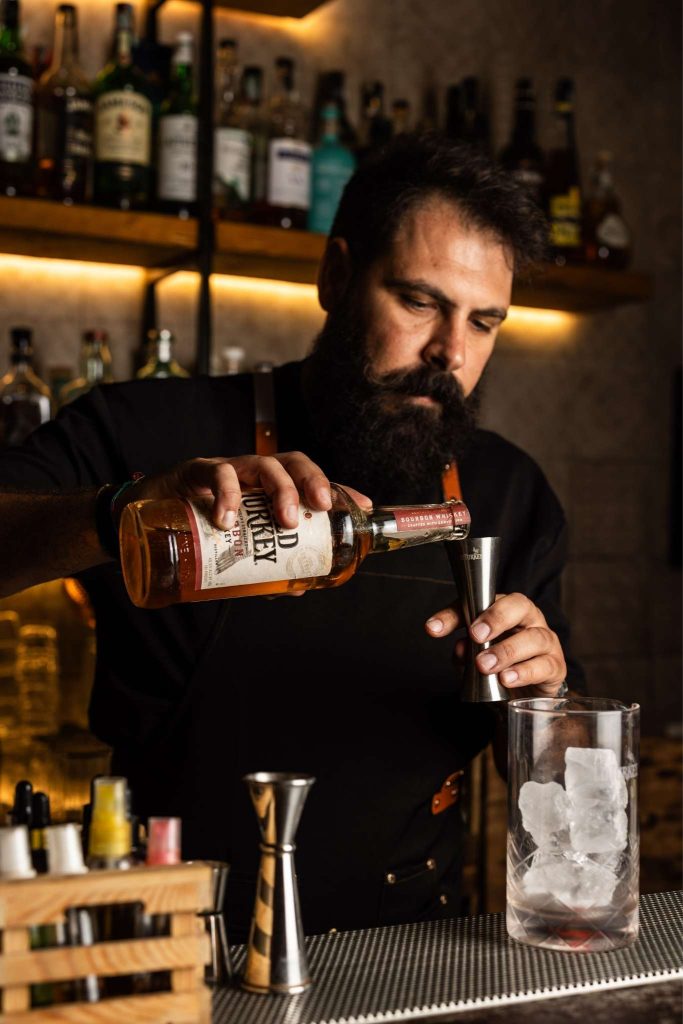 13 Retrò Cocktail Bar, uno dei locali top per bere bene a Catania